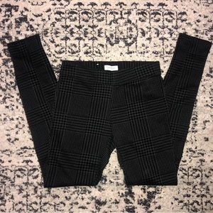 Jessica Simpson Black Textured Plaid Pants